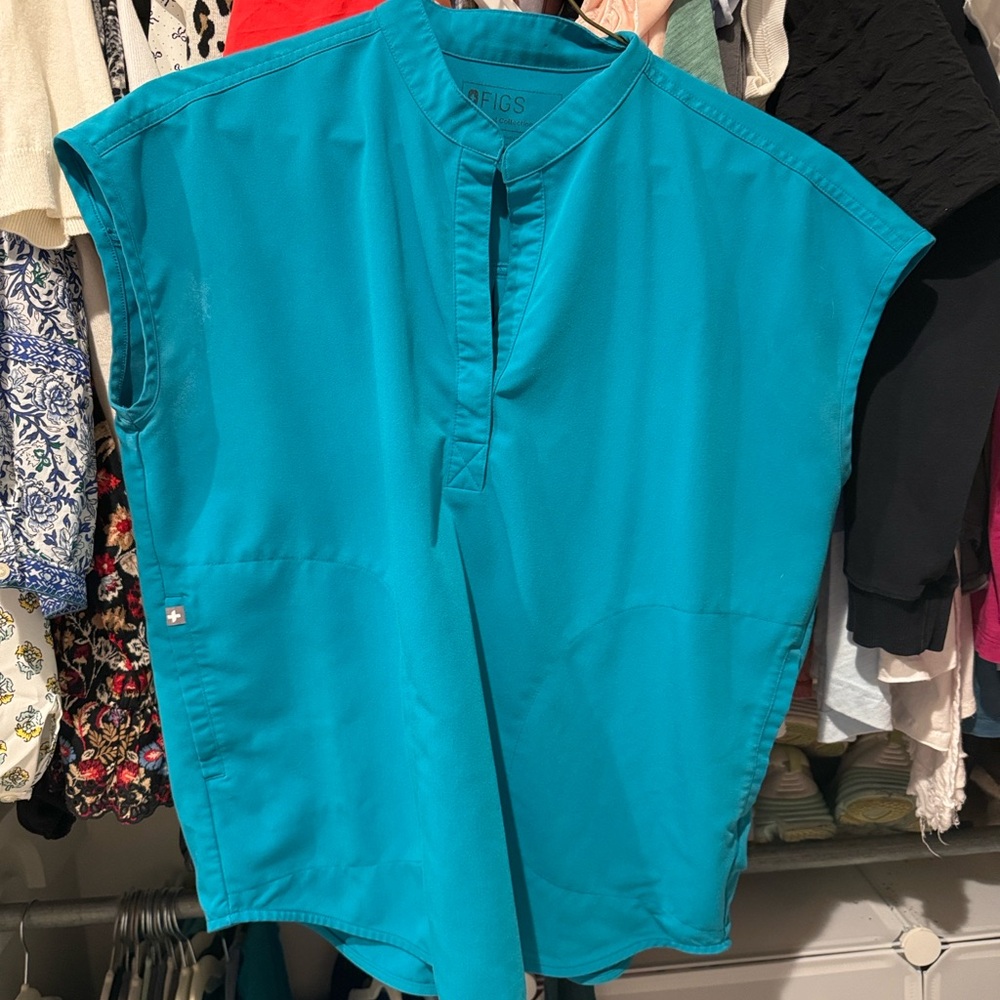 Figs teal rafeala top